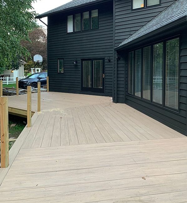 DECK 4